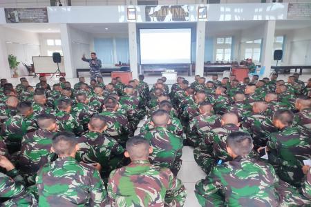 250 Taruna A A L  Tingkat I  Angkatan ke 71  Kunjungi Depmar