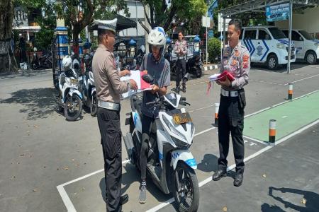 POLRES DEMAK UBAH LINTASAN PRAKTEK UJI