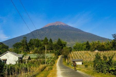 STATUS GUNUNG SLAMET MENINGKAT JAD