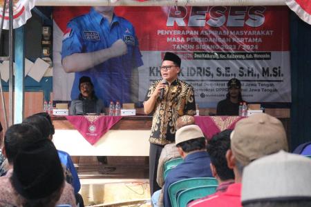 Kholik Idris  Melenggang Kembali Ke Gedung  Berlian