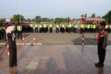 POLRES DEMAK GELAR APEL PENGAMANAN