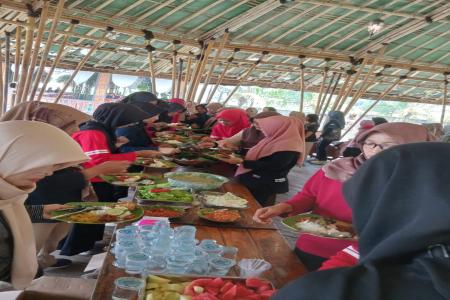 Apresiasi dan Tasyakuran senam kreasi kecamatan Mrebet