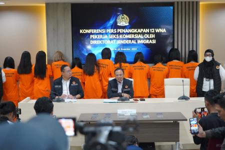 Ditjen Imigrasi Gerebek 12 PSK WNA Bag