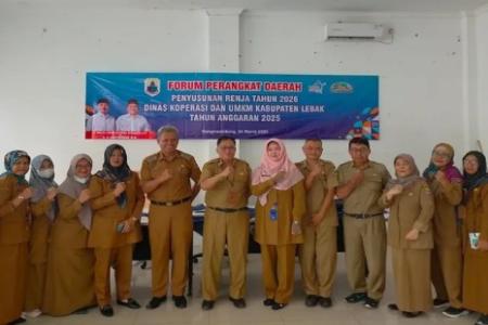 Plt Kepala Dinas Koperasi dan UKM Kabu