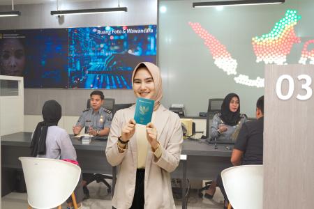 YUK, SELESAIKAN URUSAN KEIMIGRASIA