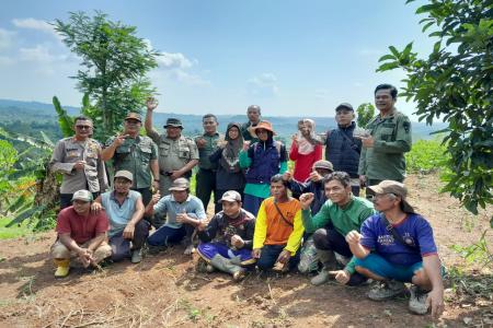 EDUKASI MASYARAKAT LEWAT SOSIALISA