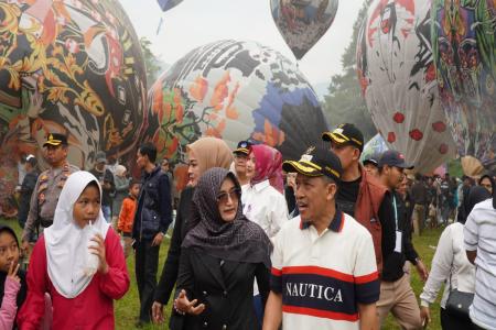 BALON UDARA JADI IDENTITAS WONSOBO