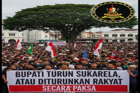 Ratusan Aksi Demo Turunkan Bupati Pati