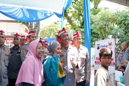 Alumni Akpol 90 Hadirkan Pasar Murah d