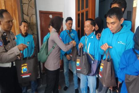 Polri Untuk Masyarakat  Polres Bondowo