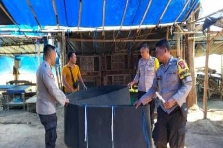 Polisi Bongkar Arena Judi Sabung Ayam 