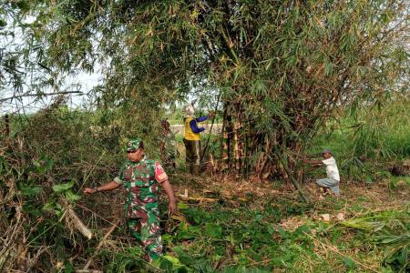 BABINSA KELURAHAN BENCE AJAK WARGA