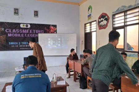 SMKN 2 TRENGGALEK GELAR CLASS MEET