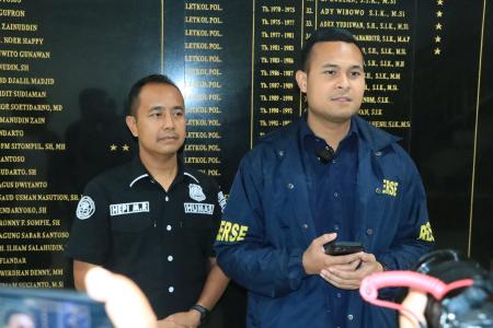 Polres Gresik Bongkar Aplikasi Gomatel yang Sebar 17 Juta Data Debitur